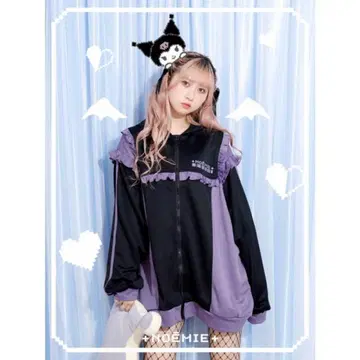 노에미 쿠로미 프릴 저지 후드티 지뢰계