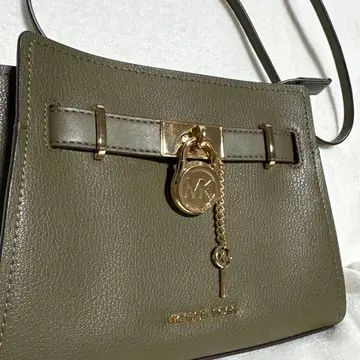 MICHAEL KORS 올리브 그린 숄더백 해밀턴