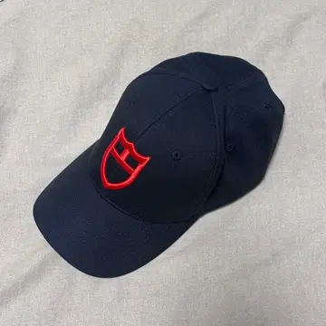 튜더 야구 모자