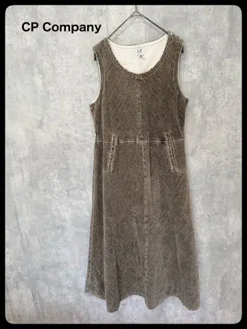 # CP Company 코듀로이 슬리브리스 원피스
