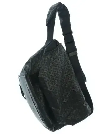 BAO BAO ISSEY MIYAKE 메신저 백 남성용