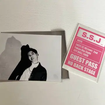 시손 준 S.S.J 2022 내장 혜택 스티커 브로마이드