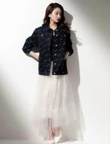 에밀리아 위즈 로고 데님 자켓 S 사이즈