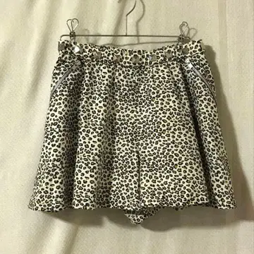 캔디 스트리퍼 레오파드 숏팬츠 candy stripper