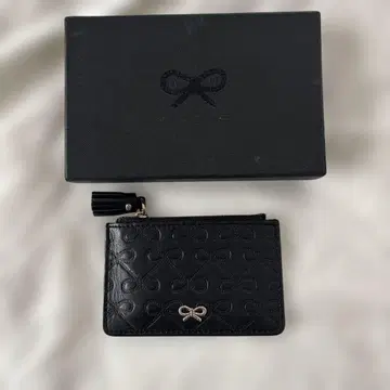 안야 힌드마치 ANYAHINDMARCH 블랙 가죽 카드 케이스 키케이스