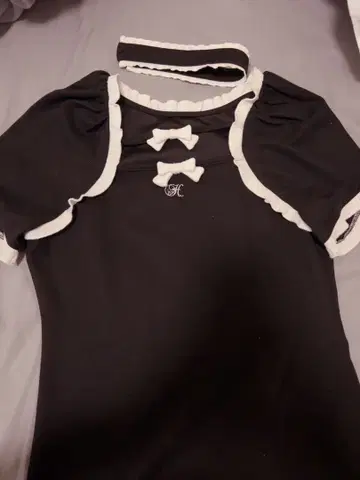 초커 포함 더블 리본 상의 프리 사이즈 허니뮤우