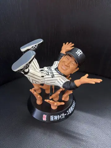 한신 타이거즈 우승 2023 호시노 감독 헹가래 피규어