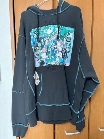 계속 한밤중이면 좋을 텐데. 프리미엄 투어 후디 XXL