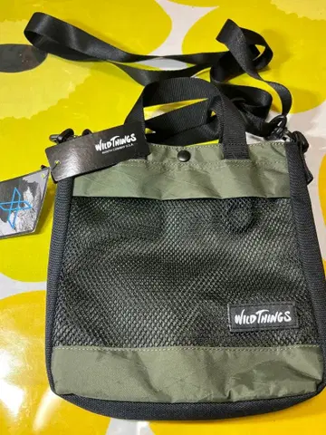 WILD THINGS Xpac 메쉬 숄더백 올리브 그린