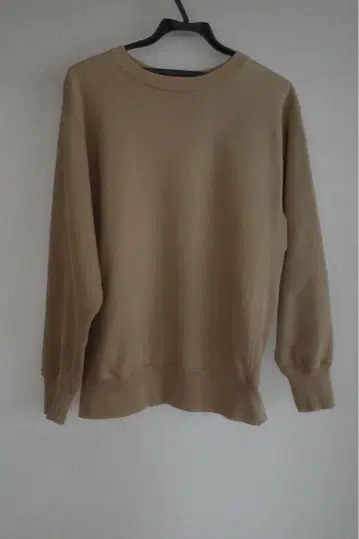 CIOTA 수빈 코튼 맨투맨 사이즈 4