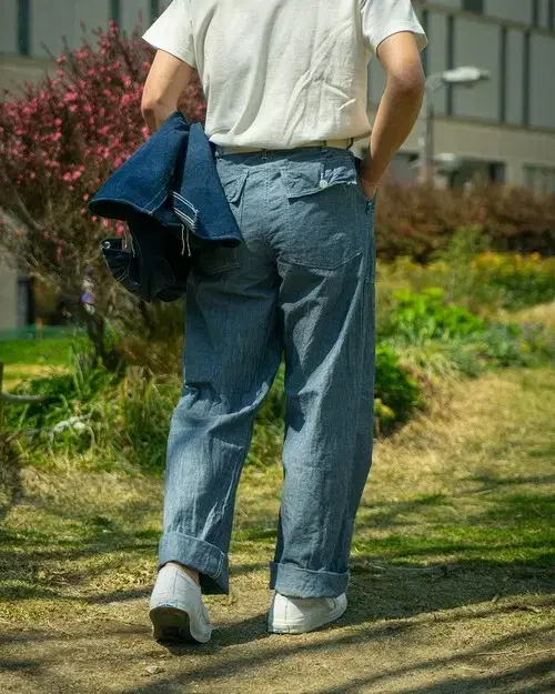 Product Details - 10