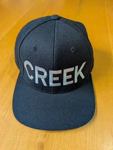 CREEK 블랙 캡