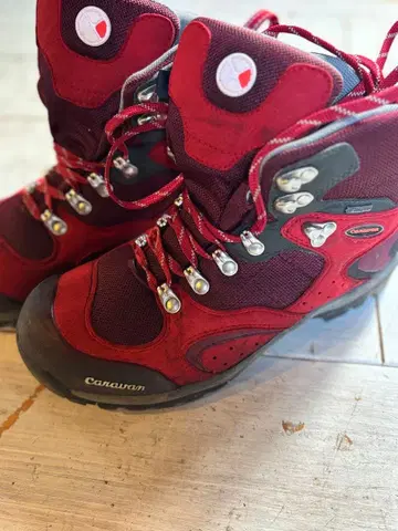 [ used ] caravan 캐러밴 등산화 레드 25.0cm