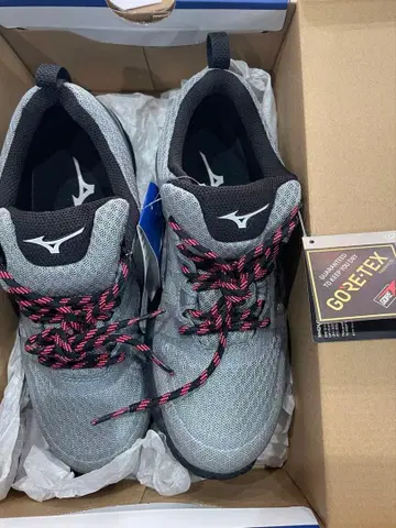 미즈노 웨이브 가젤 2 24.5cm