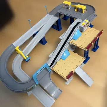 타카라토미 토미카 2 스피드로 컨트롤! 토미카 액션 고속도로