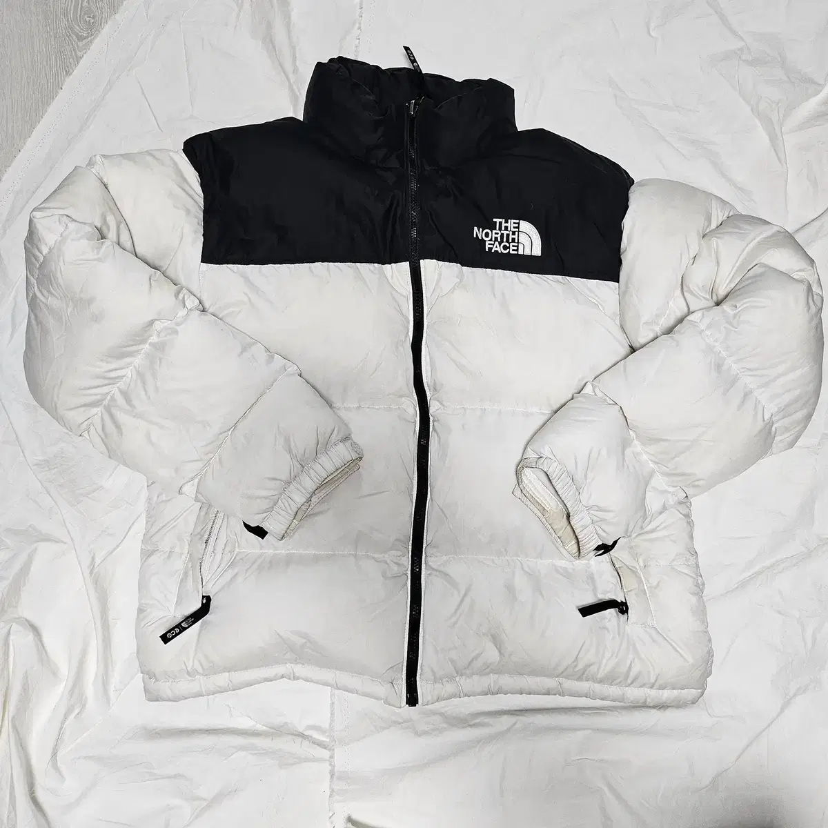 The North Face 1996 Eco Nuptse White S on Bunjang Global Site