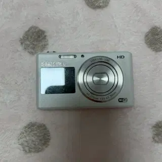 중고 거래에 등록된 삼성 DV150F 화이트 모델 이미지