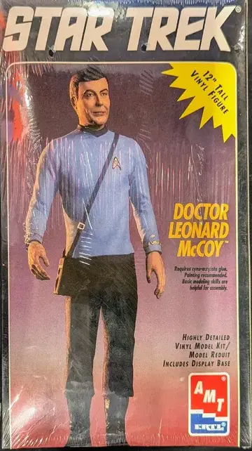 AMT / ERTL 비닐 피규어 닥터 레너드 맥코이 12인치