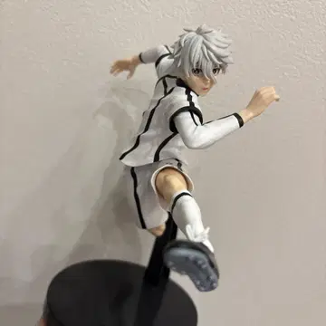 블루 록 나기 세이시로 피규어