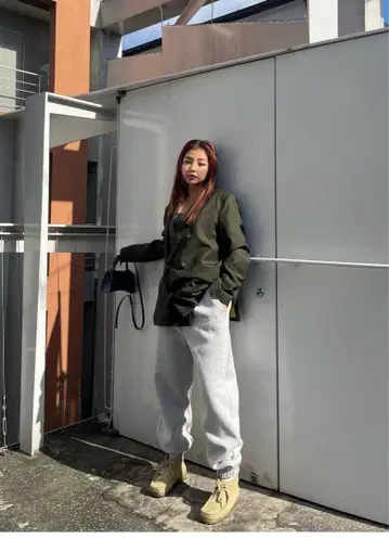 IUNLEASH 카키 테일러드 자켓