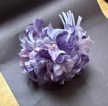 패브릭 소재 꽃 코사지 보라색 계열