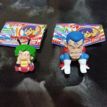 Dr. 슬럼프 아라레짱 책상 위의 아라레짱 스파맨 갓짱