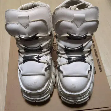 [ NEW ROCK ] 뉴락 통굽 스니커즈