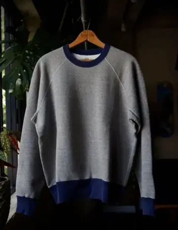 아프레쎄 23AW Vintage Sweatshirt 맨투맨