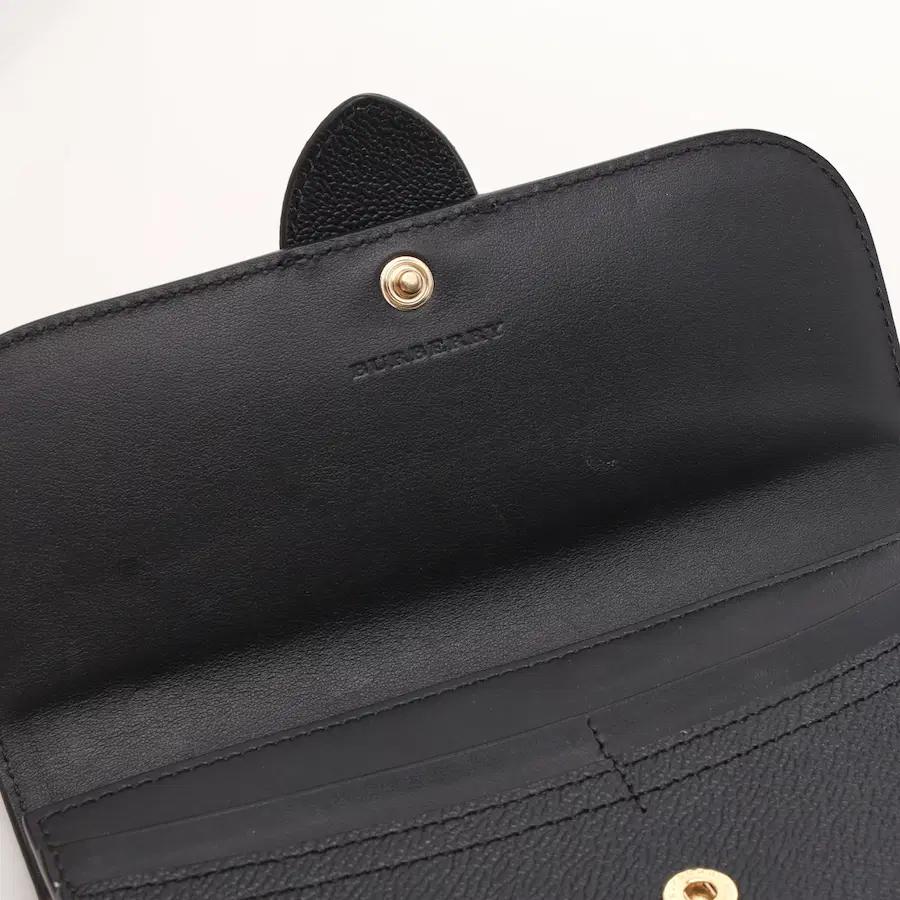 博柏利（Burberry）搭扣翻盖长款钱包