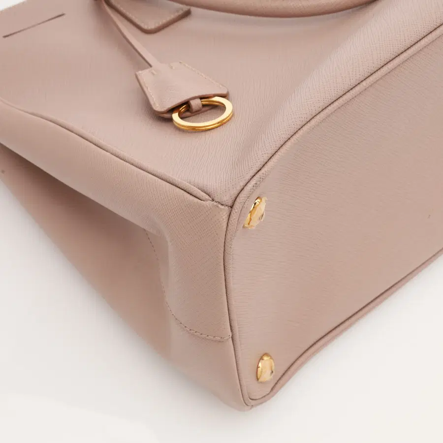 普拉达 Saffiano Lux 托特包