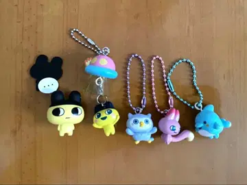 다마고치 키링과 스티커 세트