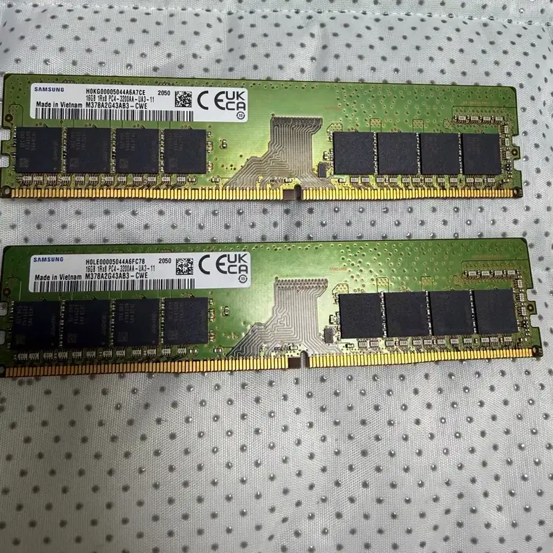 삼성 DDR4 32GB (16GB x 2) 3200 램