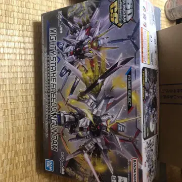 SD 건담 크로스 실루엣 마이티 스트라이크 프리덤