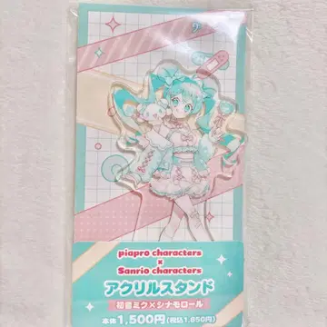 하츠네 미쿠 산리오 훼미리마트 시나모롤 아크릴 스탠드
