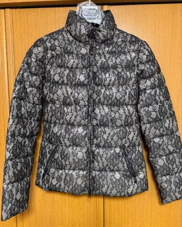 새상품급 아르마니진스 레이스 패턴 다운 자켓 블랙 그레이 사이즈 40