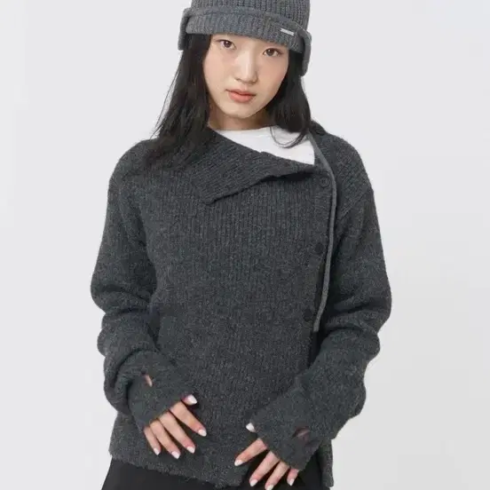 Miseki SEOUL ニット Miseki Seoul Side Button Knit Gray on Bunjang Global Site.