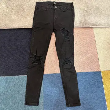 SINNERS ATTIRE 스키니 데님