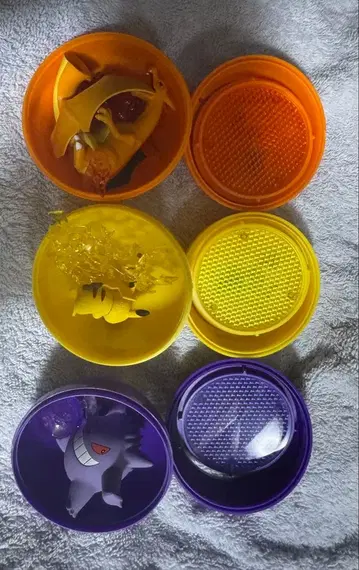 빛나는! 포켓몬 컬렉션 겐가 피카츄 리자몽 가챠가챠