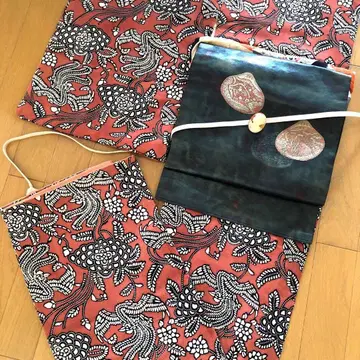 앤티크 순수 실크 코몬, 다크 코랄 색상에 아르데코풍 화조 무늬