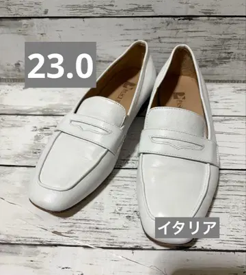 Pascucci 파스쿠치 스퀘어토 로퍼 36 화이트 이탈리아제