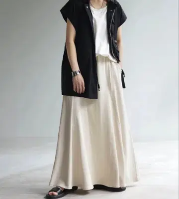 미사용 새상품 허그유 스커트 맨투맨 A라인 롱 스커트