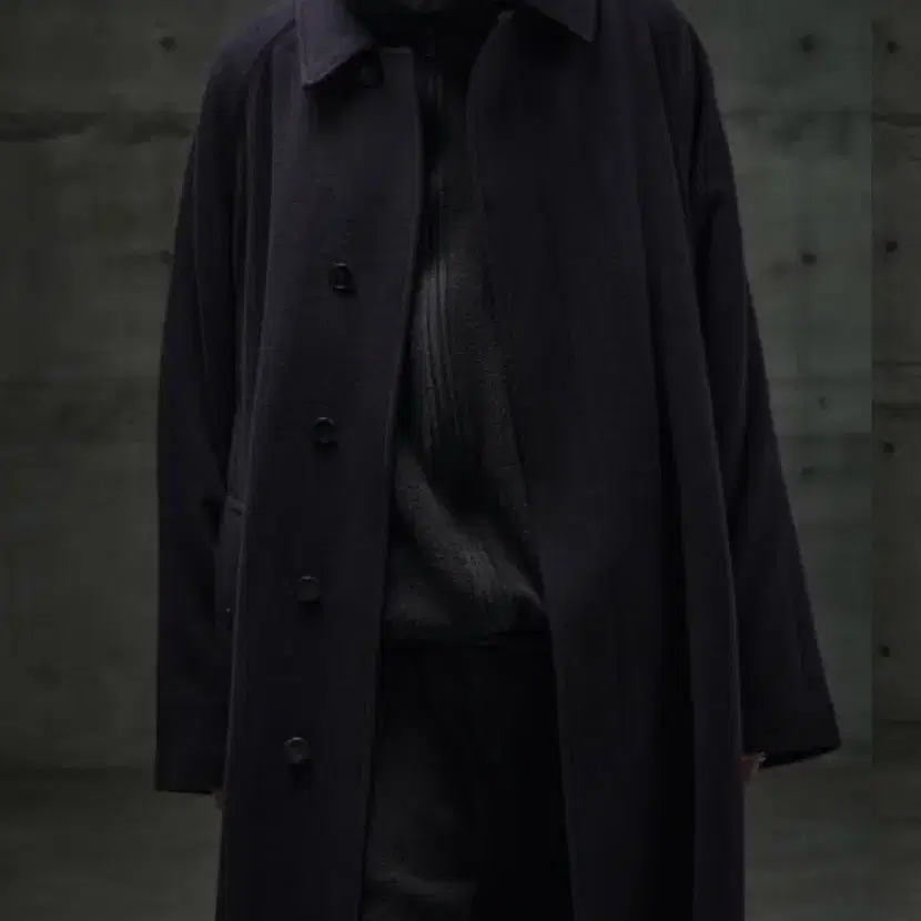 Graphpaper Wool Cashmere Navy (2) on Bunjang Global Site.