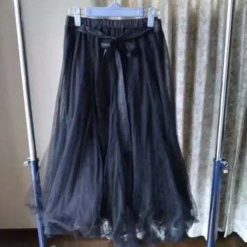 Maison de FLEUR 튤 레이어드 플레어 스커트