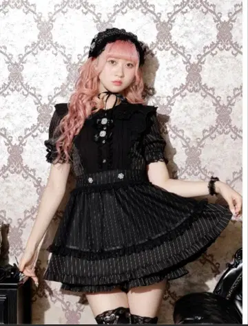 NOEMIE 메이드라이크 고딕 튤 플레어 셋업 블랙