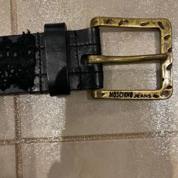 모스키노 벨트