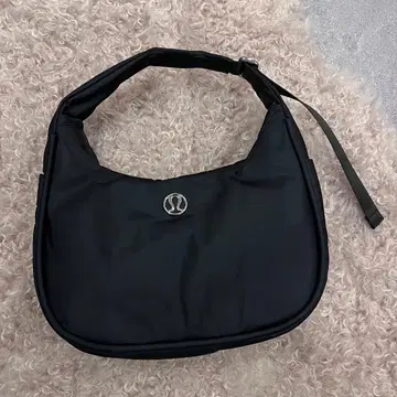 룰루레몬 숄더백 4L