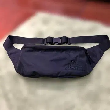 켈티 라이트 패니백 블랙