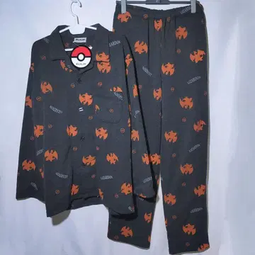 새상품 상하의 세트 L 리자몽 포켓몬스터 파자마 올 패턴 샤기