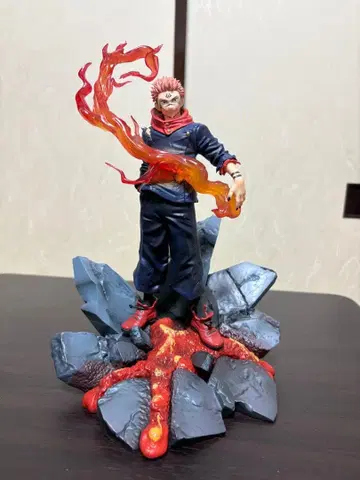 주술회전 이타도리 스쿠나 피규어 루미나스타