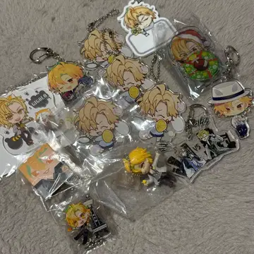 히프노시스 마이크 히후미 콜라보 카페본점 아크릴 키링 등